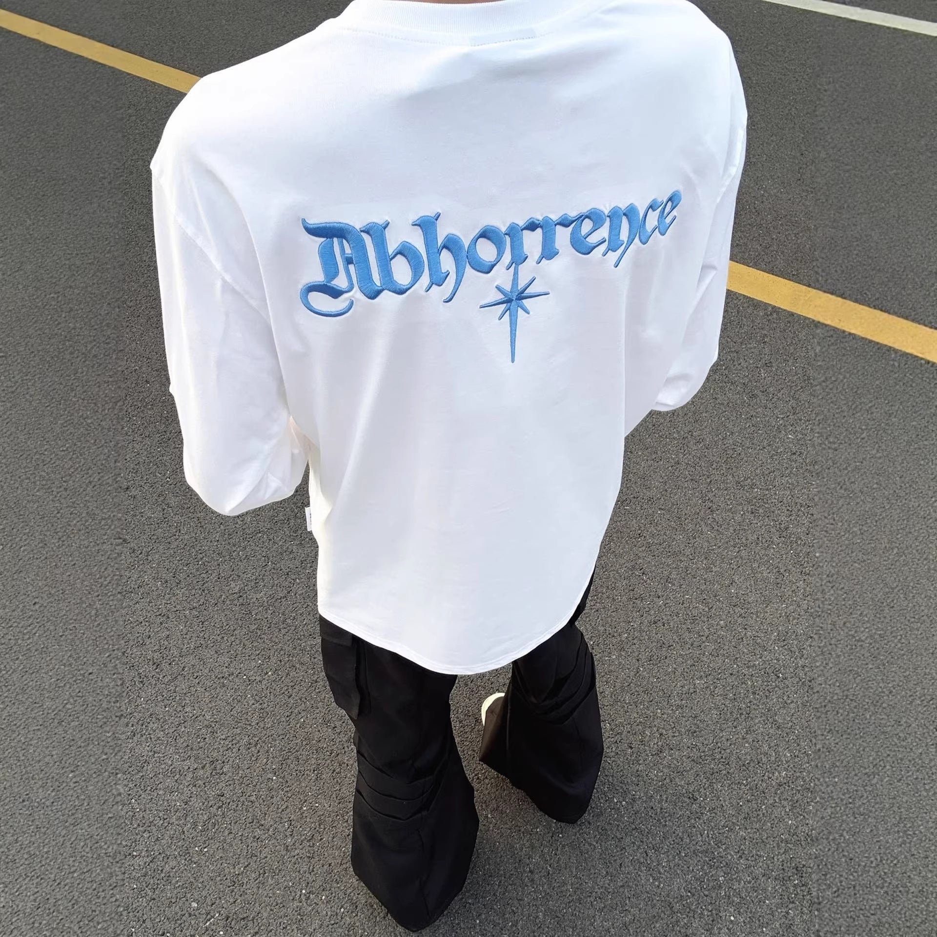 CAMISETA MANGA LARGA CON BORDADO