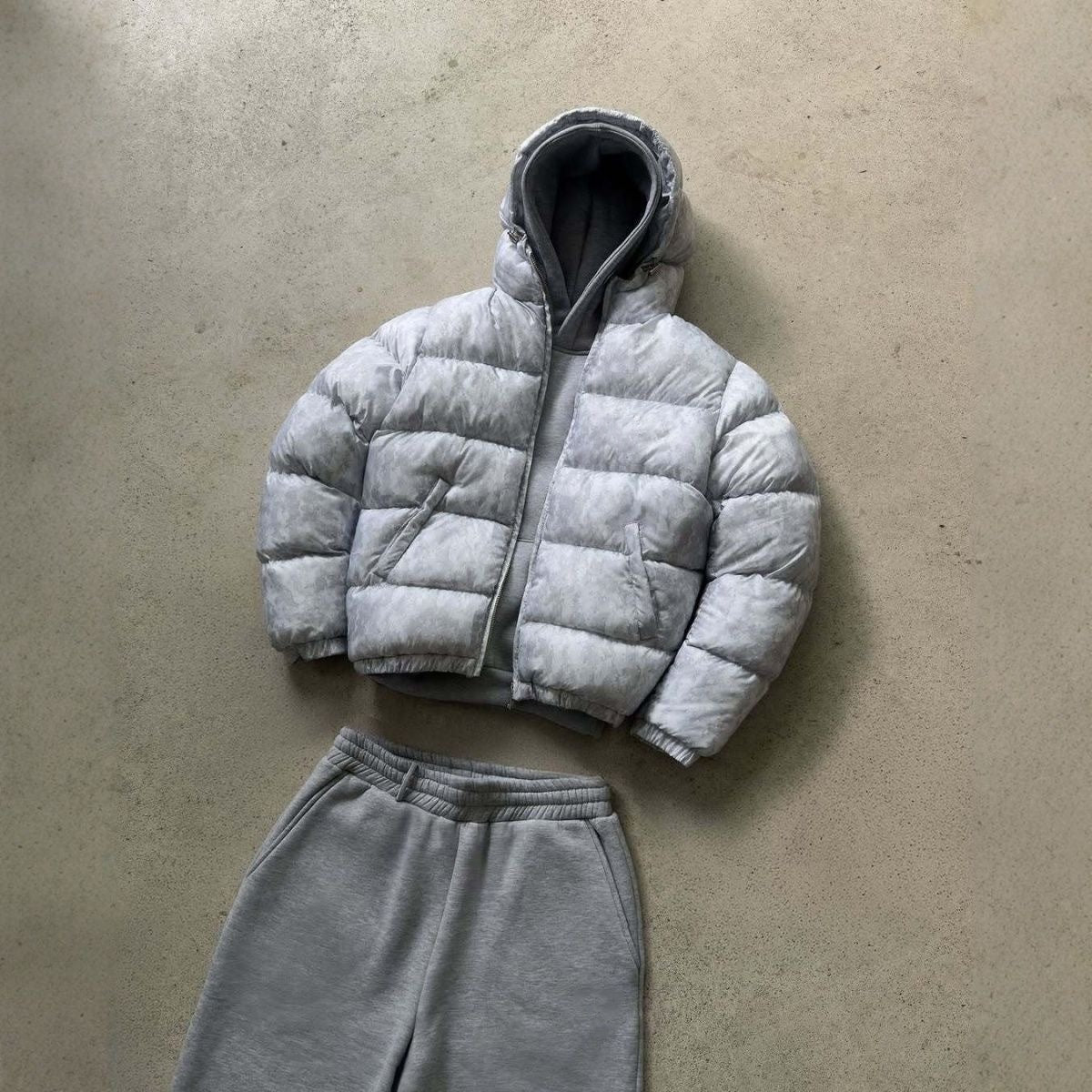 CHAQUETA PLUMAS CON CAPUCHA