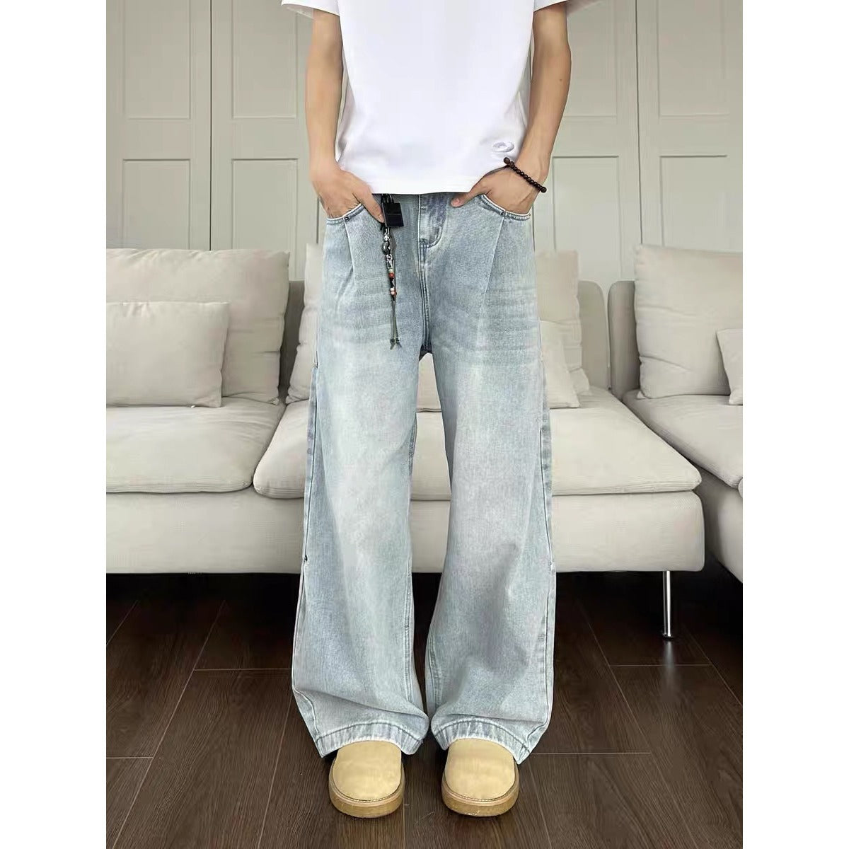 PANTALON VAQUERO ESTILO DESGASTADO