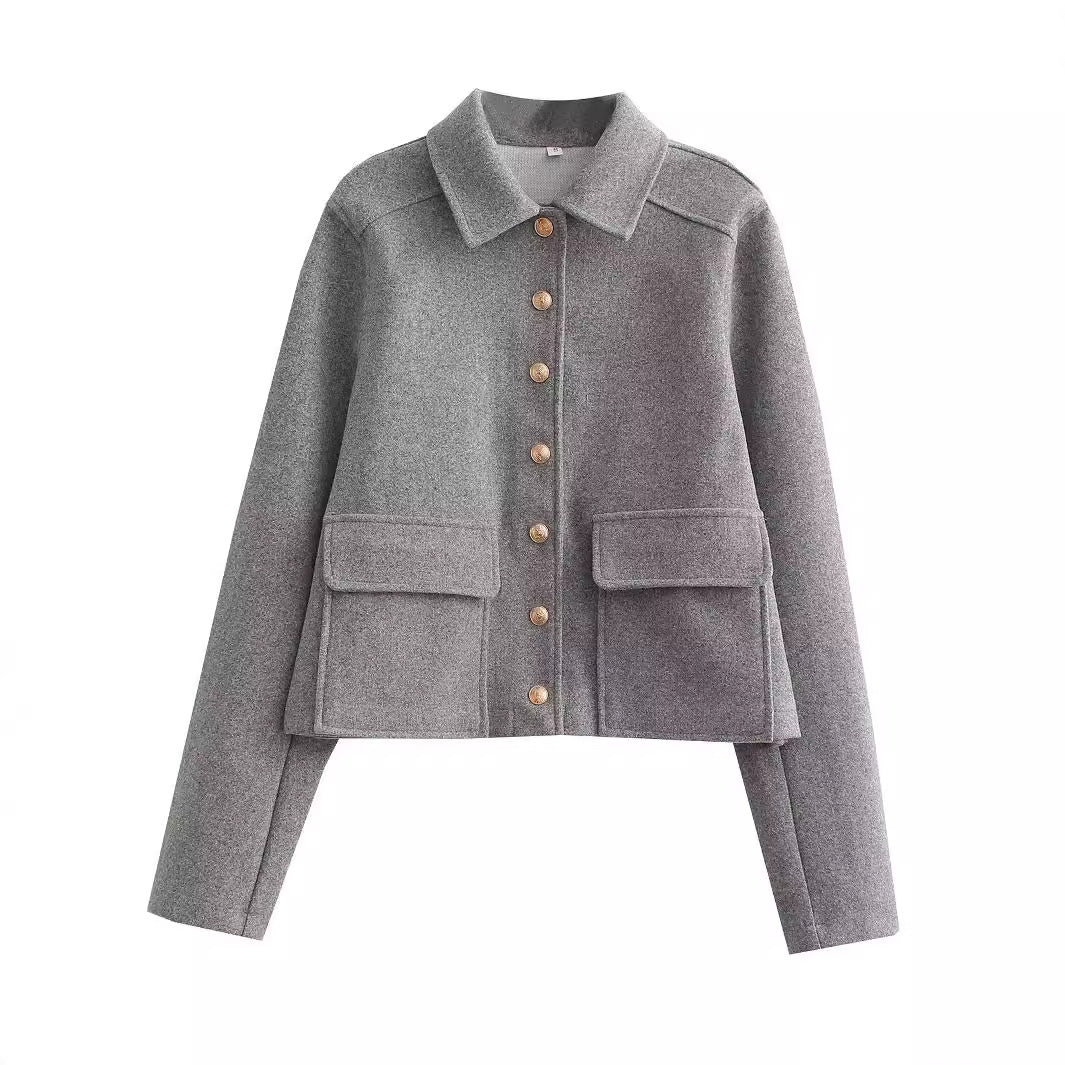 CHAQUETA CORTA CON BOTONES